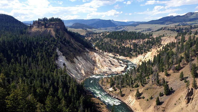 Yellowstone River 
 The River which runs through Yellowstone National park 
 Keywords: Landscape, vast, beautiful, river, wyoming, yellowstone, usa,